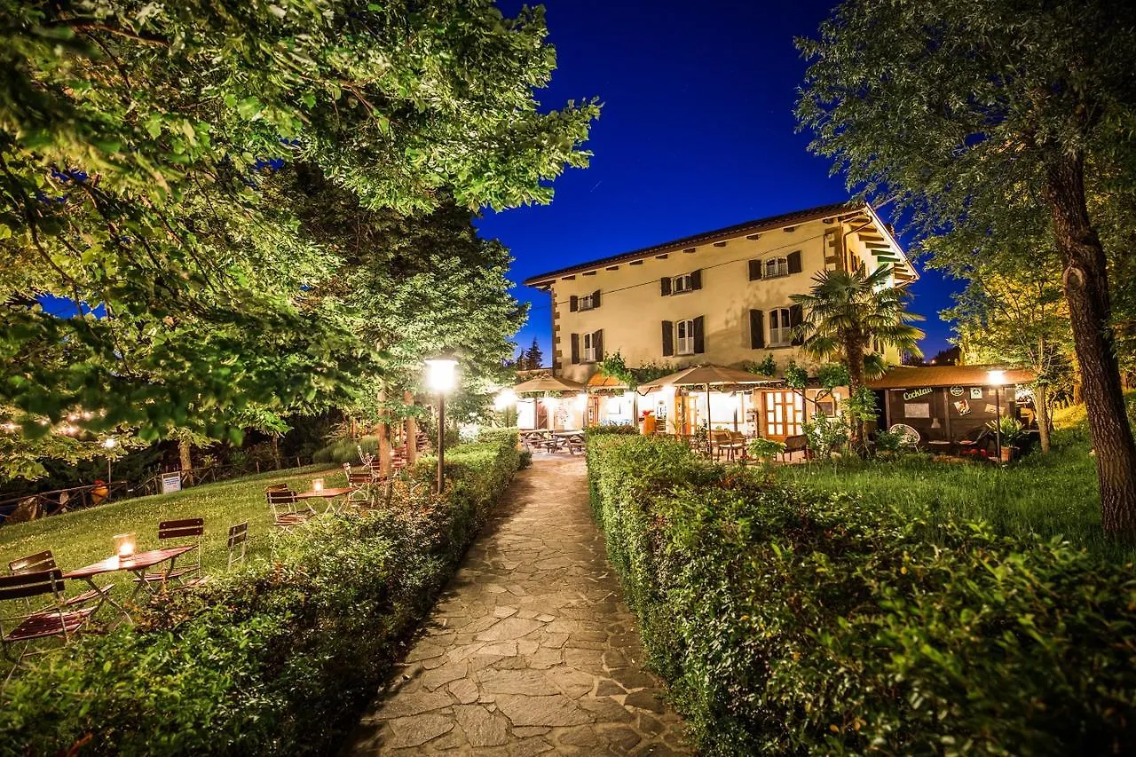 Albergo Pian Del Bosco contacts